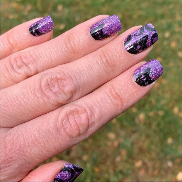*Retired* Color Street: Cat’s All Folks | Halloween Purple Glitter Black Sparkle - Picture 5 of 13
